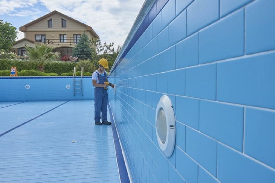 نصب چراغ استخری آر جی بی