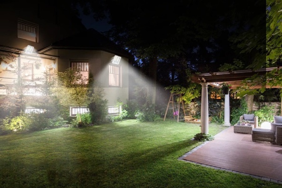 نصب پروژکتور محوطه LED