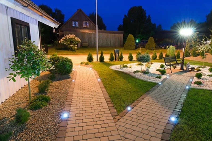 نورپردازی محوطه